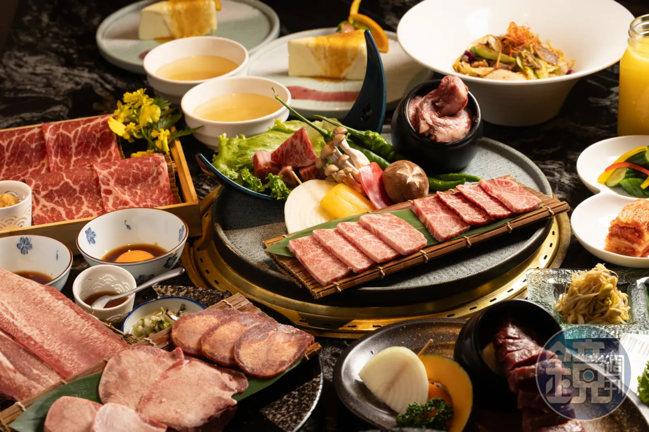 พาแม่ไปกินดี! 「Akatora ร้านเนื้อย่าง」จัดชุดพิเศษสำหรับวันแม่ เสิร์ฟเนื้อสุดหรู 700g จัดเต็ม ให้ความสุขกับทุกคำที่กิน!