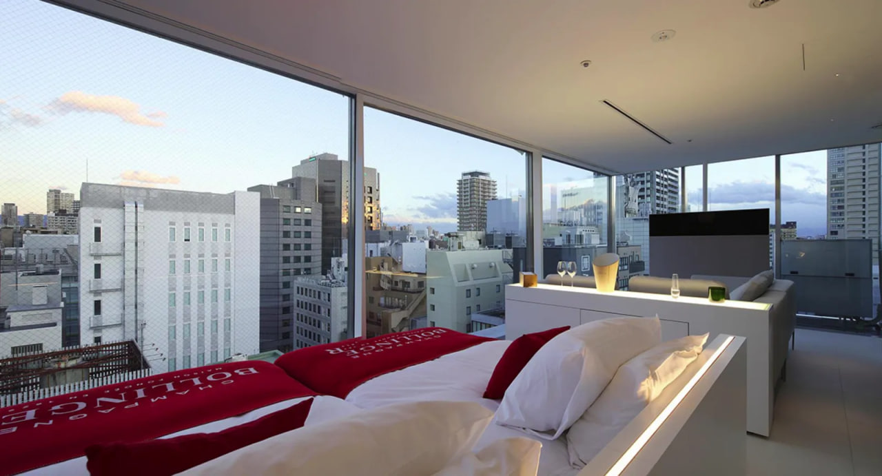 [เที่ยวคันไซฤดูร้อน ตอนที่ 4] เปิดกล่องโรงแรมธีมแชมเปญแห่งแรกในญี่ปุ่น! มีเพียง 11 ห้อง พักผ่อนแบบส่วนตัวหนึ่งชั้นต่อหนึ่งห้อง ในที่พักสุดหรูสีขาวโพลนสำหรับผู้ใหญ่เท่านั้น