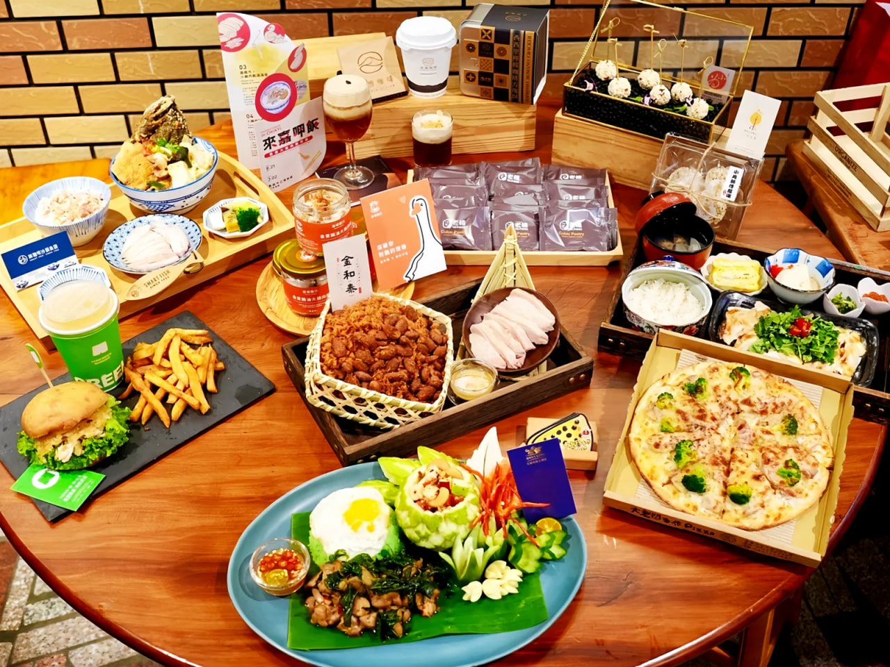 เจาะลึก "Feng Xiao Zhang": สูตรหม้อไฟเฉิงตูและนวัตกรรมมันฝรั่ง 8 วินาที